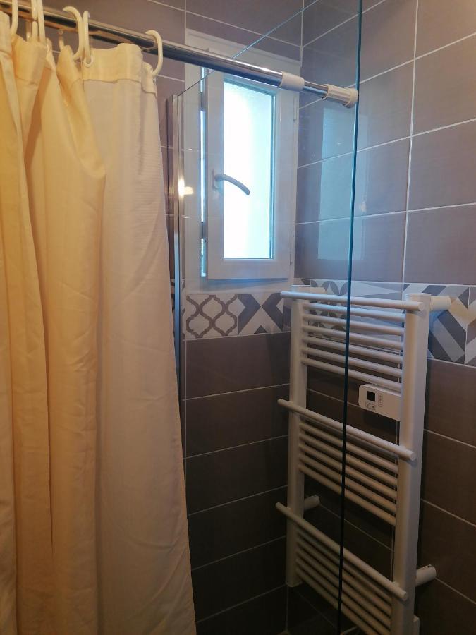 1 Chambre Pour 2 Personnes "Chez L'Habitant" Maison Possede Un Petit Chien Quincy-Voisins Eksteriør billede