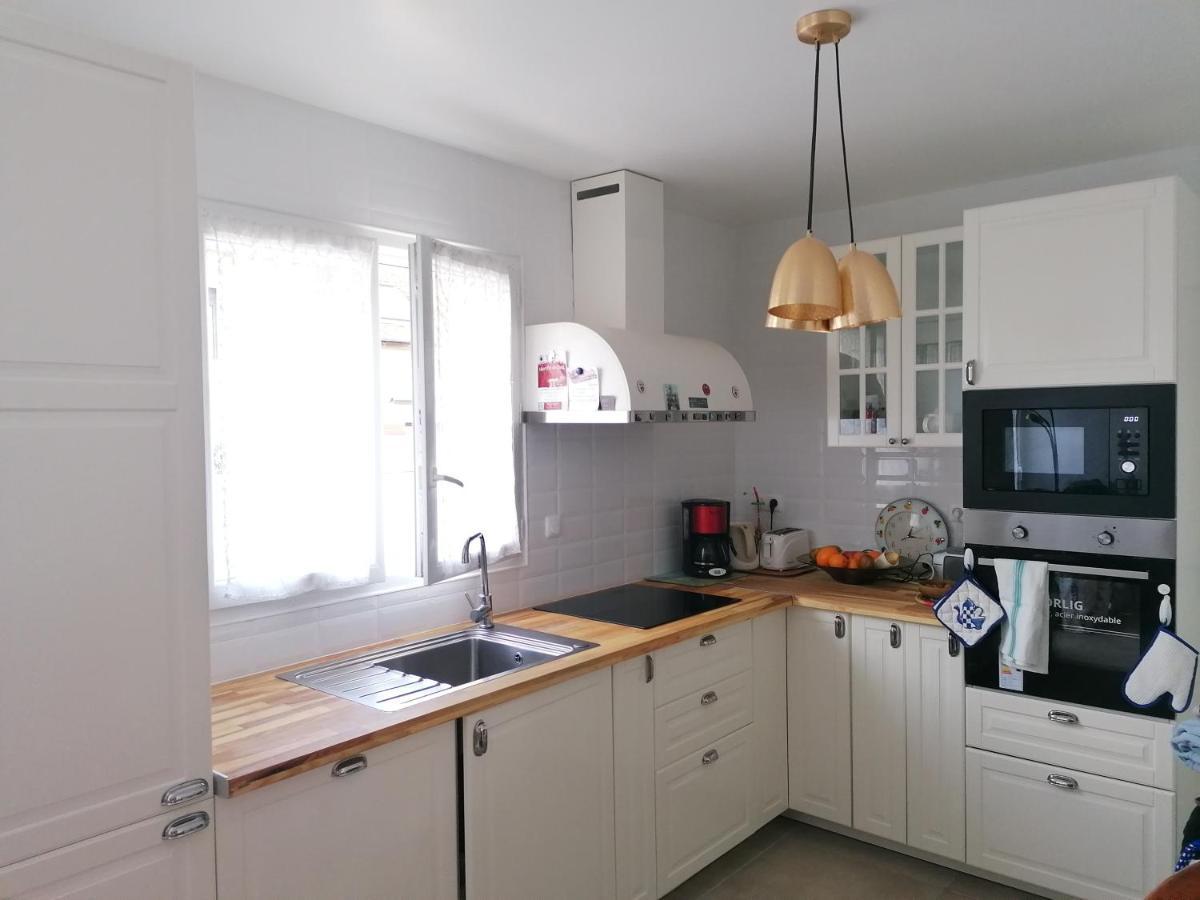 1 Chambre Pour 2 Personnes "Chez L'Habitant" Maison Possede Un Petit Chien Quincy-Voisins Eksteriør billede